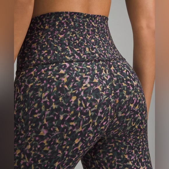 Lululemon Wunder Train High Rise Tight - Picture 5 of 9